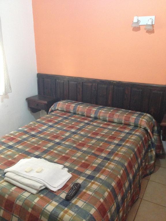 Hotel Gure Echea Villa Carlos Paz Chambre photo